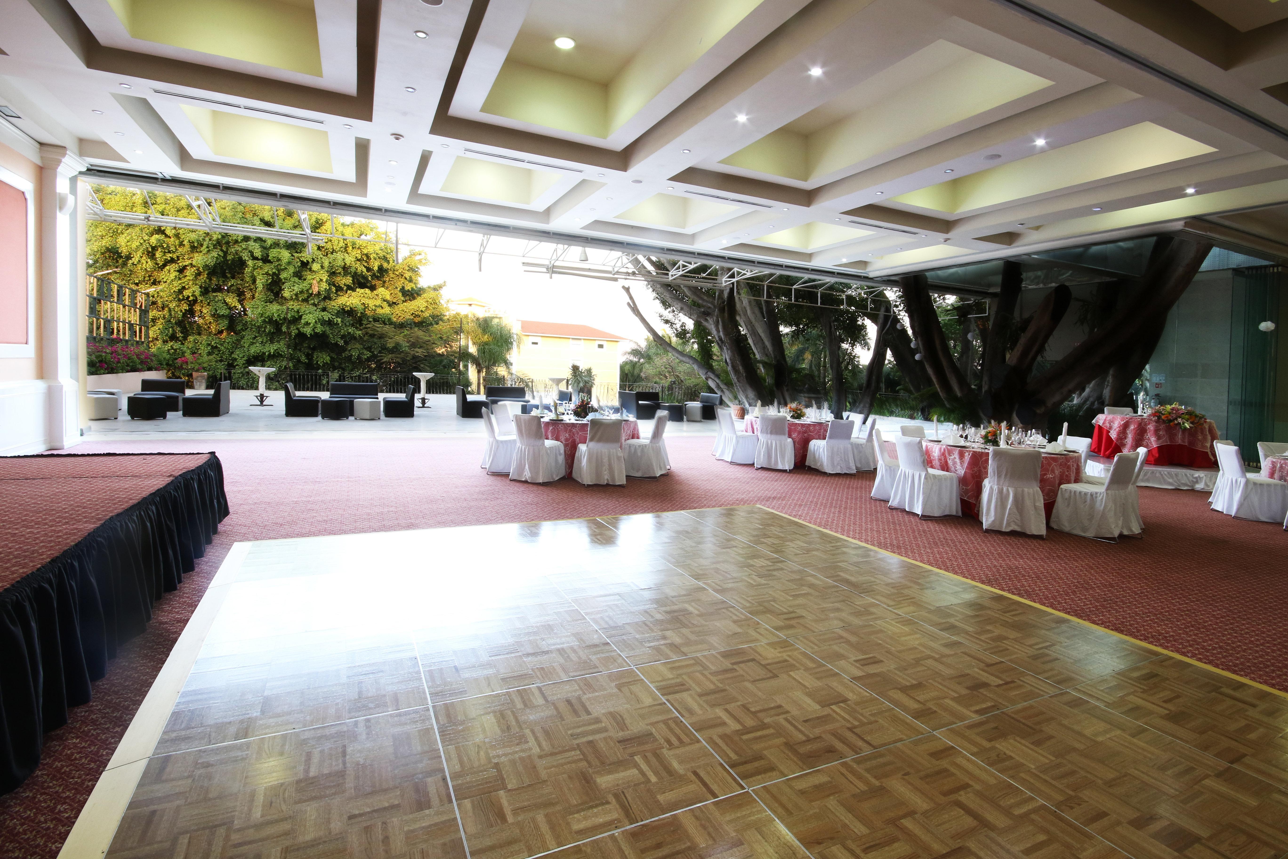 Holiday Inn Cuernavaca By Ihg Buitenkant foto